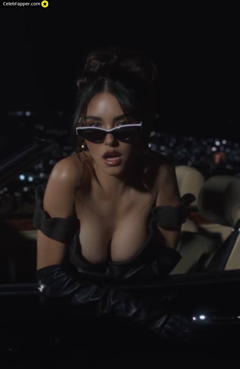 madison beer fap tits boobs breast